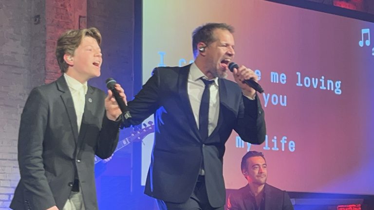 Sil van der Zwan optreden met Marlijn Weerdenburg en Rene van Kooten